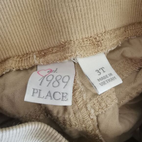 3/$10 Children's place pants size 3 - Picture 4 of 4